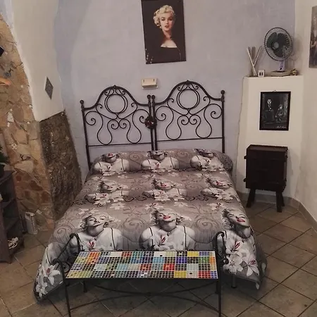 בית נופש Casa Nica Sul Mare House On The Sea צ'פאלו